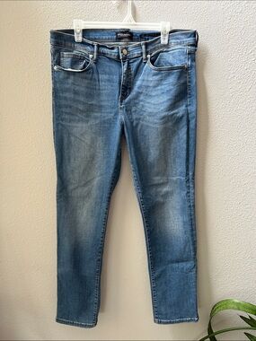 Banana Republic Slim Straight Jeans 33